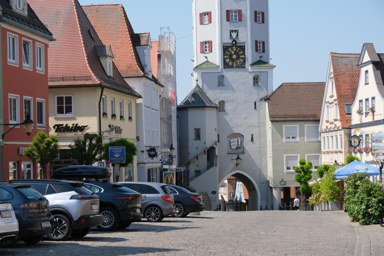 Casa Luxe - 110Qm - Stadtmitte - Familienfreundlich - Parkplatz - 5Km Zum Legoland Günzburg Kültér fotó