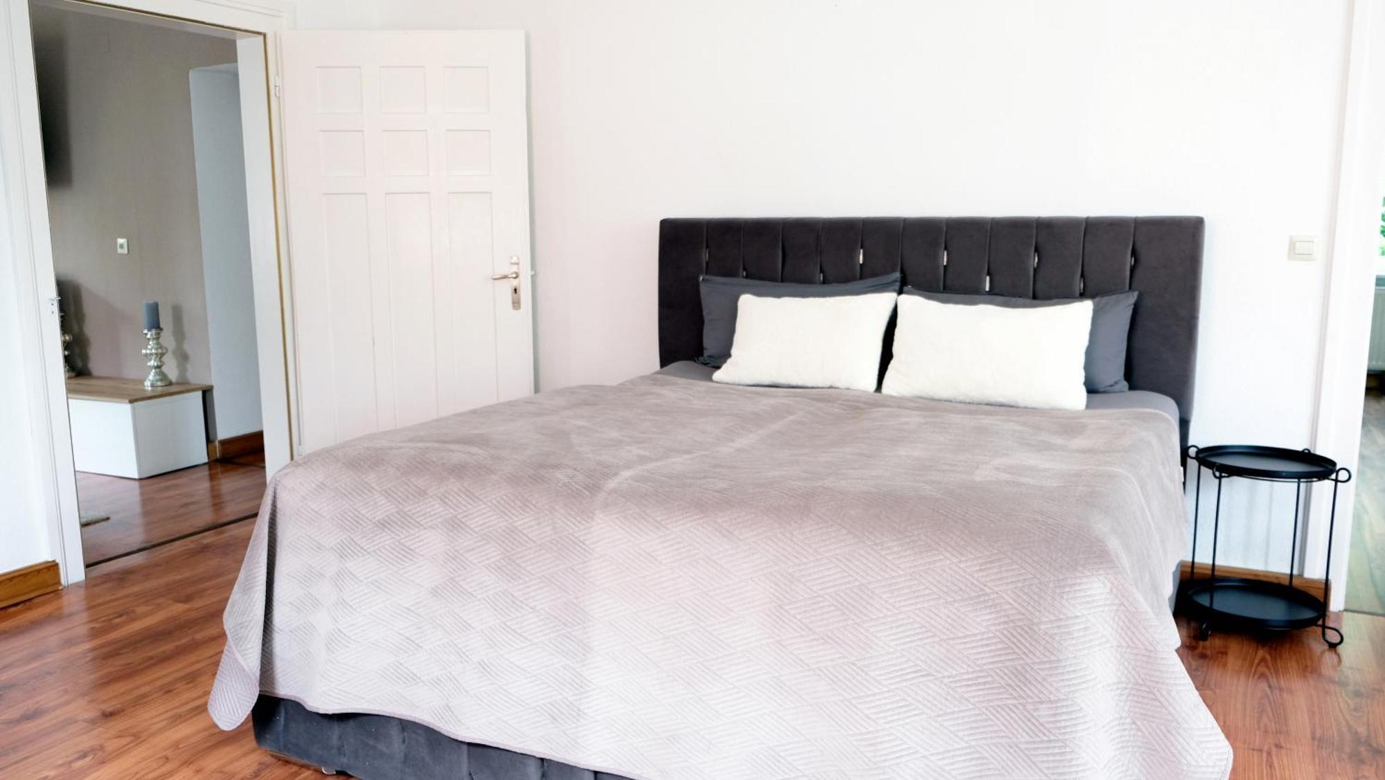 Casa Luxe - 110Qm - Stadtmitte - Familienfreundlich - Parkplatz - 5Km Zum Legoland Günzburg Kültér fotó